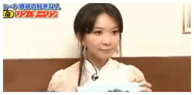 婚后林志玲画风突变,林志玲深v复古造型美艳