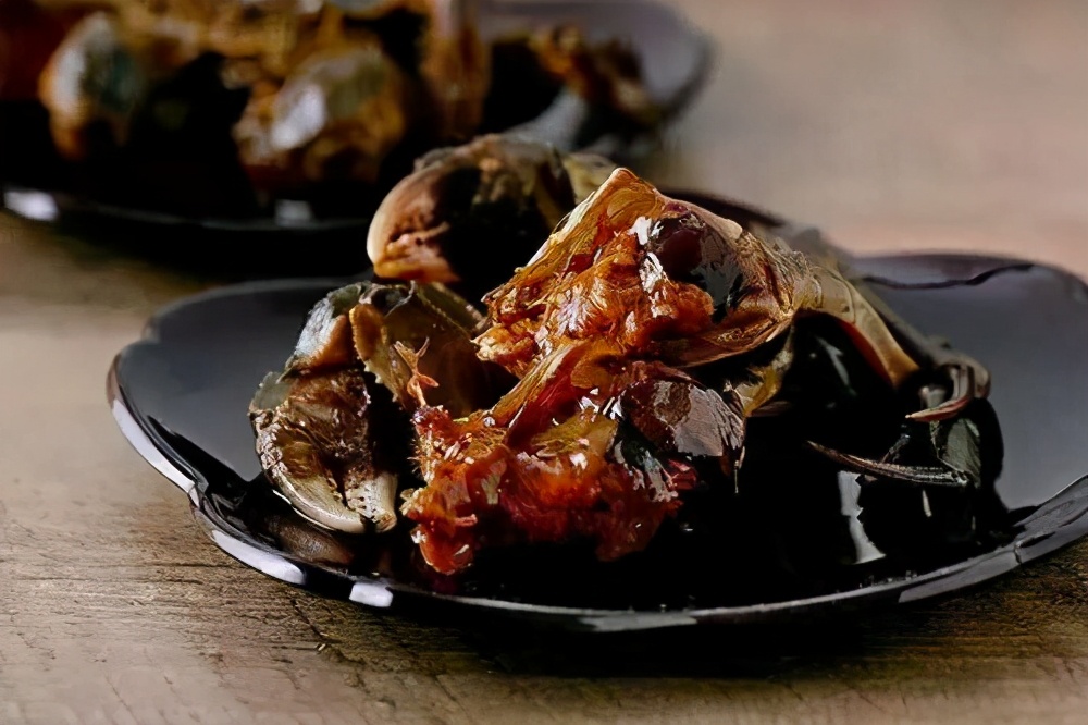 想要吃到大闸蟹鲜美的滋味,阳澄湖大闸蟹的最佳做法最鲜美