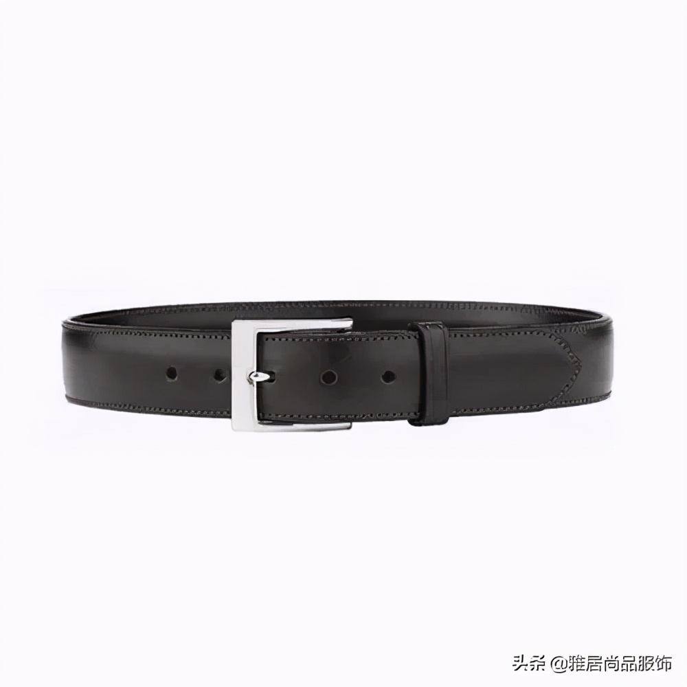 男士黑色西装搭配什么颜色打底衫,男士休闲西装外套怎么穿搭配好看