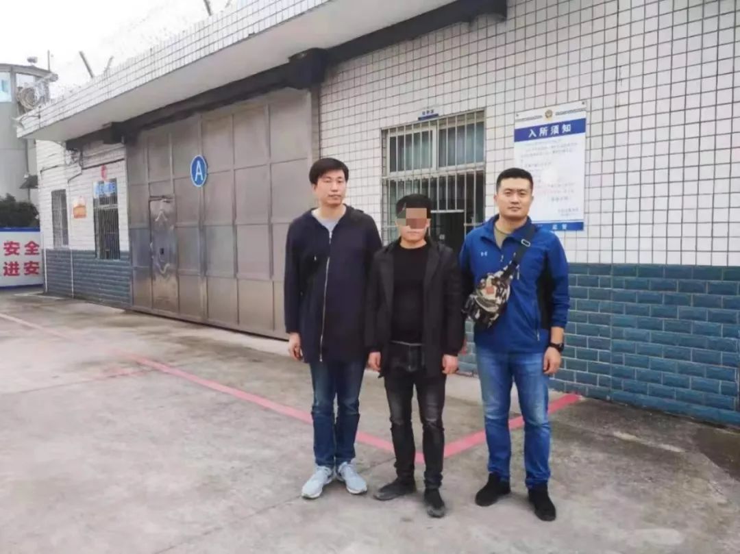 3个淫秽色情网站都是他一人打理,青岛警方出击捣毁