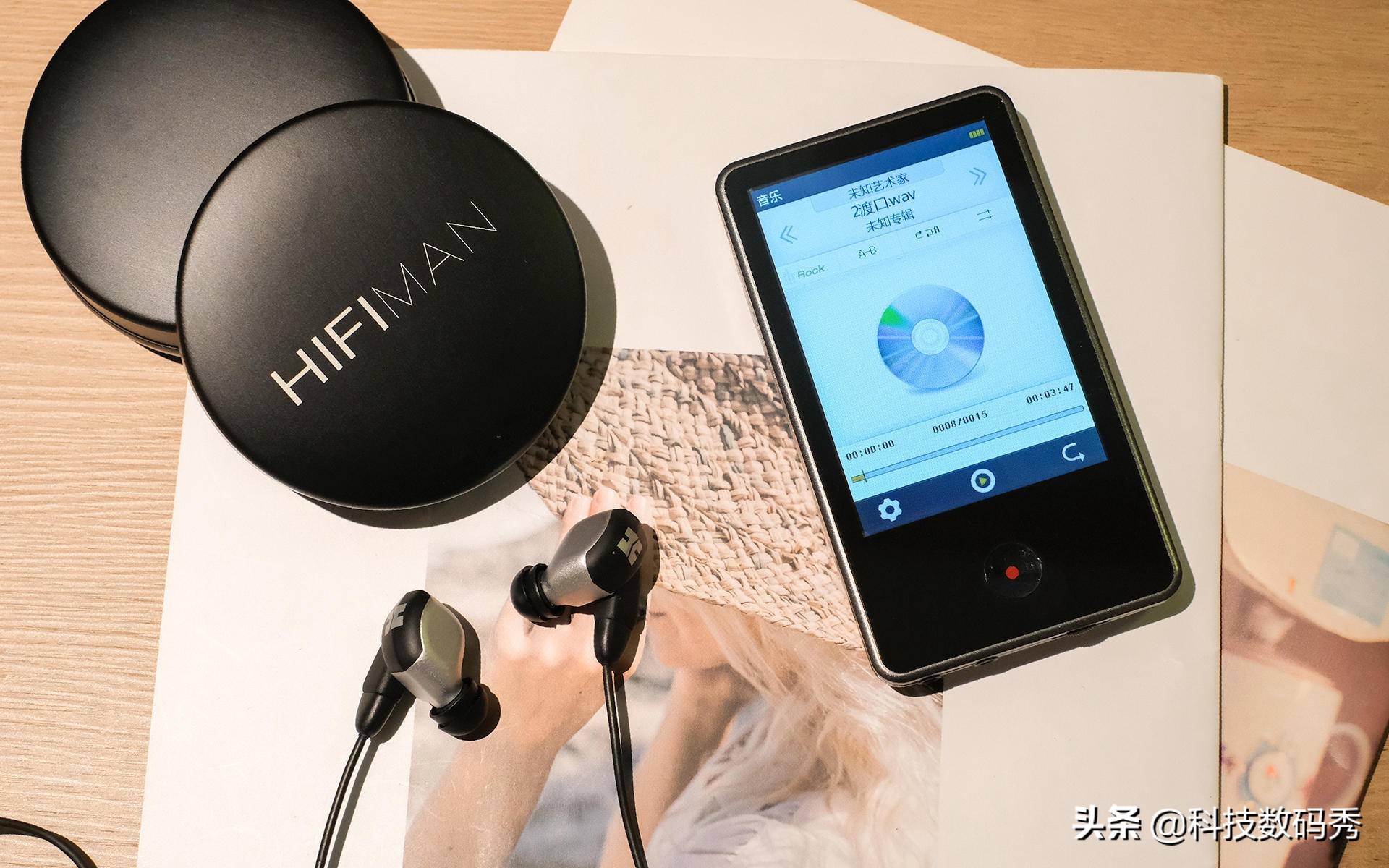 为了匹配这款HIFIMANRE2000，我搬出了十年前的台电“石榴姐”