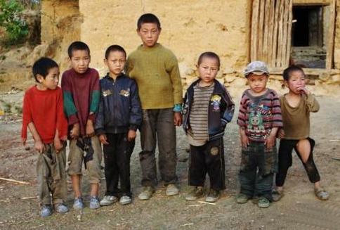 这几种衣服别再给孩子穿了,啥样的衣服适合儿童穿