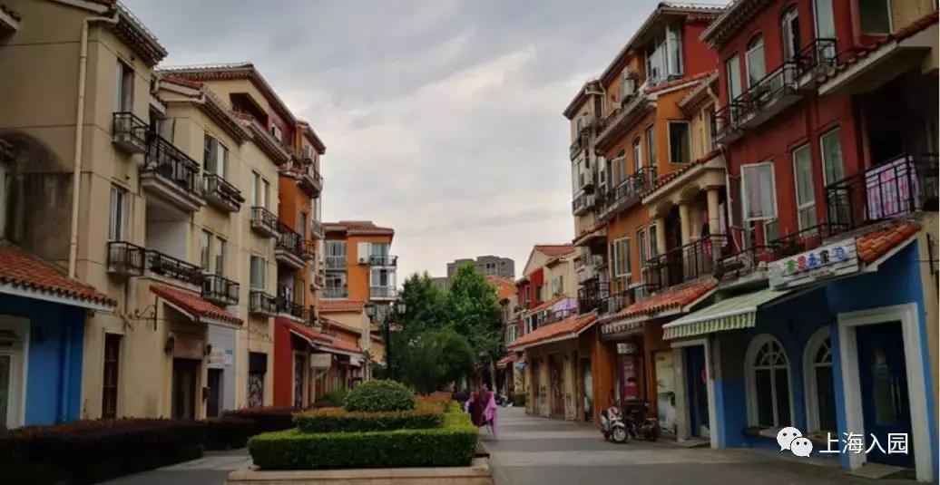 喜大普奔初中学费,喜大普奔学校学费多贵