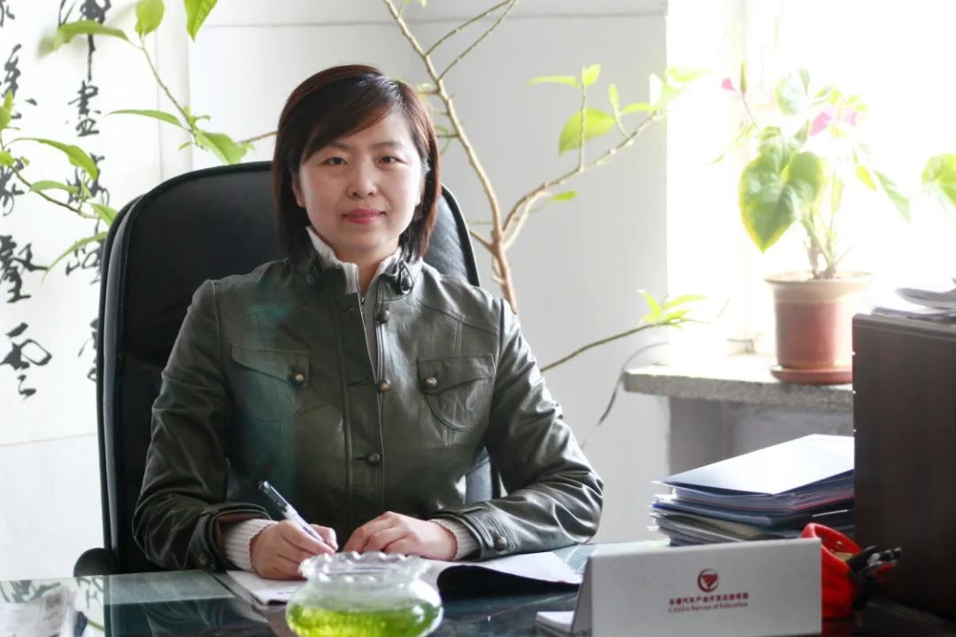 鍜岃皭鑲蹭汉,鍜岃皭鏁欒偛鍏ㄩ潰鍙戝睍