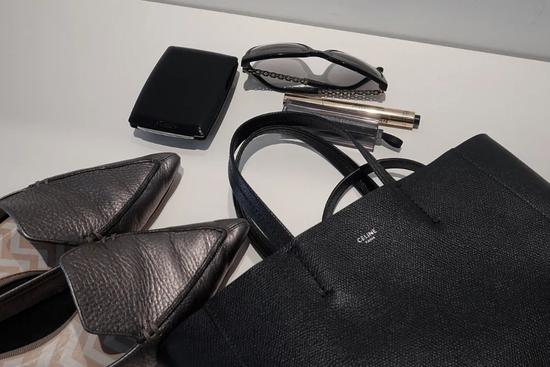 你以为1万块的迪奥很好穿?真的没有