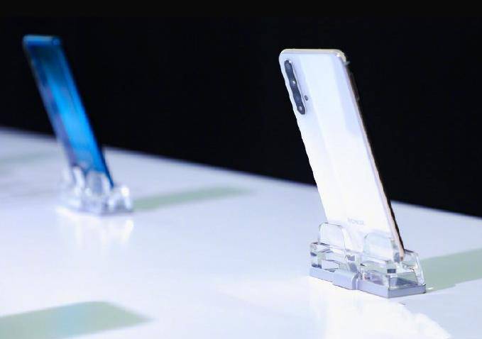 卖手机的实体店现状,手机店真实现状