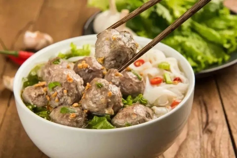 潮汕正宗牛肉丸百年祖传手法,潮汕纯手打纯牛肉丸第一名