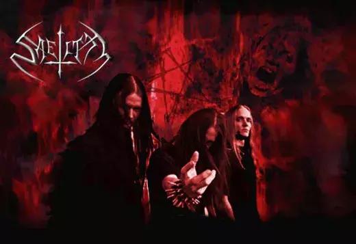 金属惊天*局骗**:生于坟墓的摇滚*子骗**