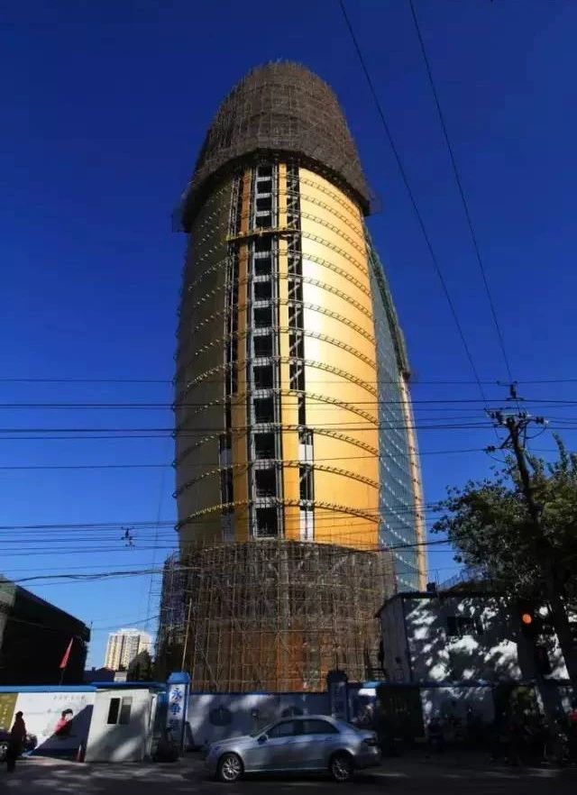 许家印吐槽恒大完整版,许家印亲自设计的恒大足球场