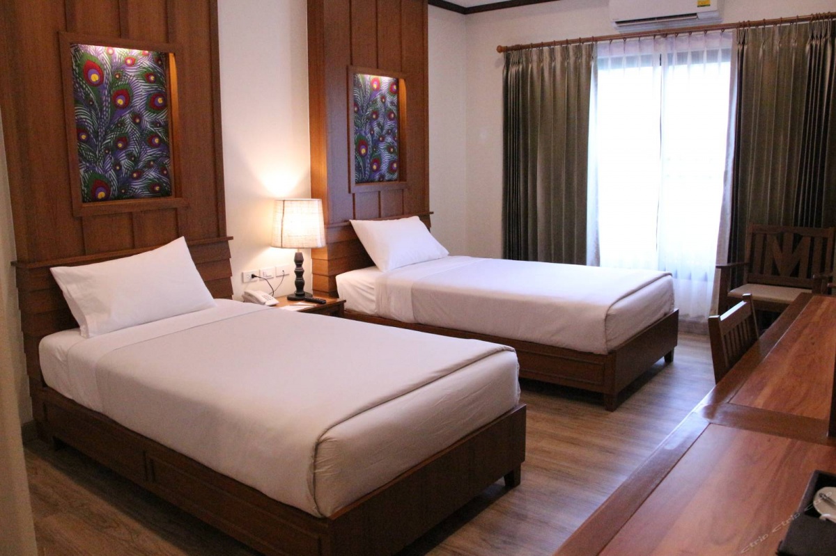 泰国清迈东方文华酒店,清迈夜市动物园附近酒店