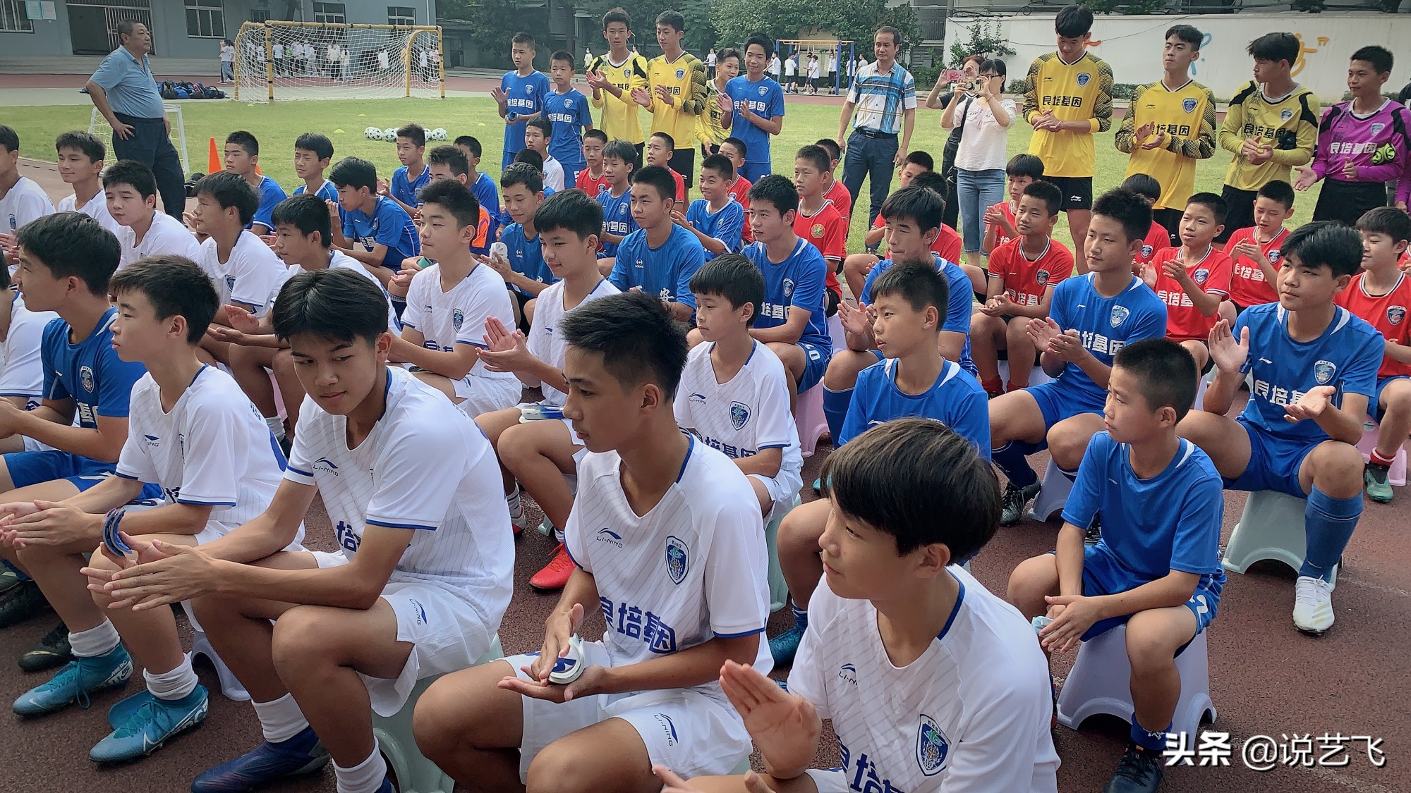 国足郑斌视频,郑斌踢足球