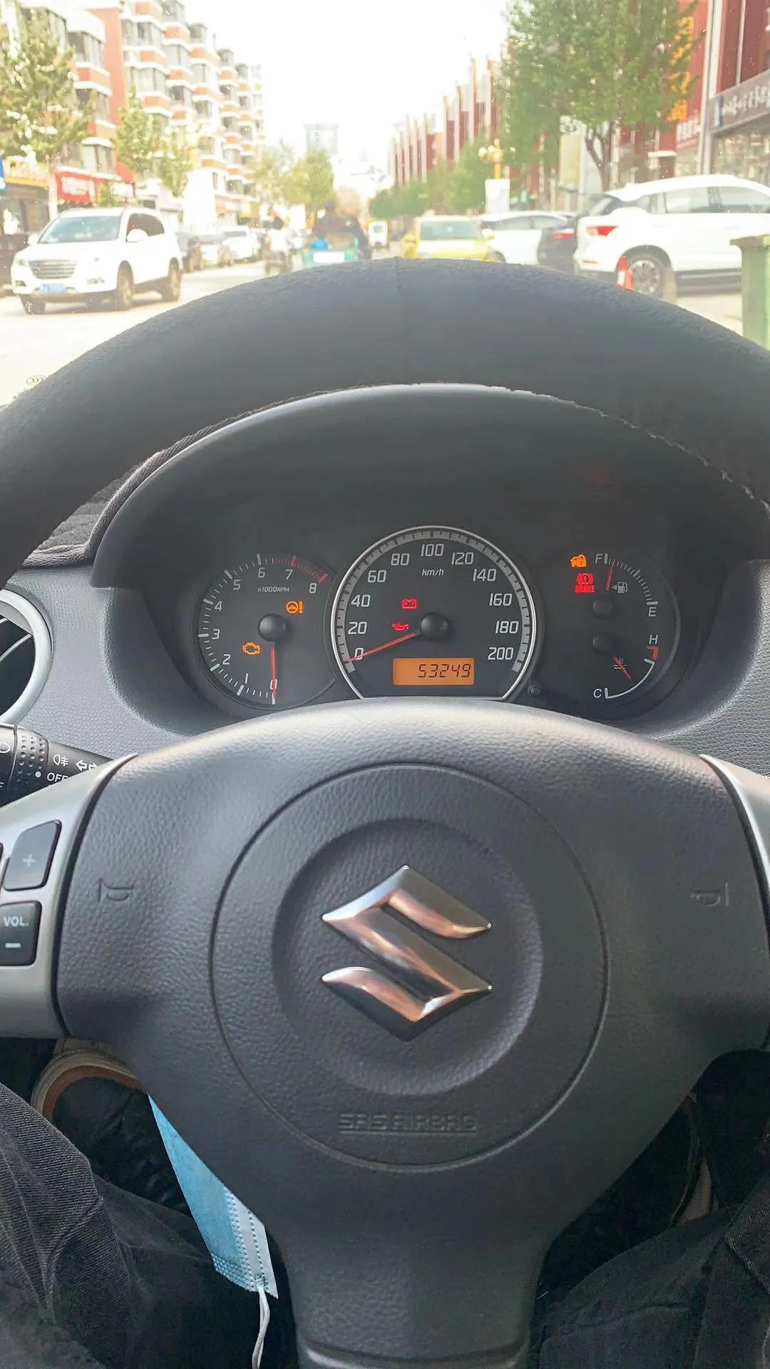 铃木雨燕汽车质量怎么样啊,铃木雨燕各款外观对比