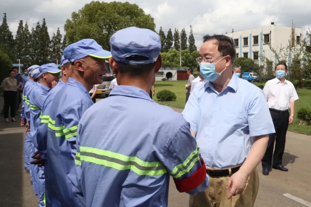 春节前走访慰问部队军民鱼水情深,新春走基层慰问官兵