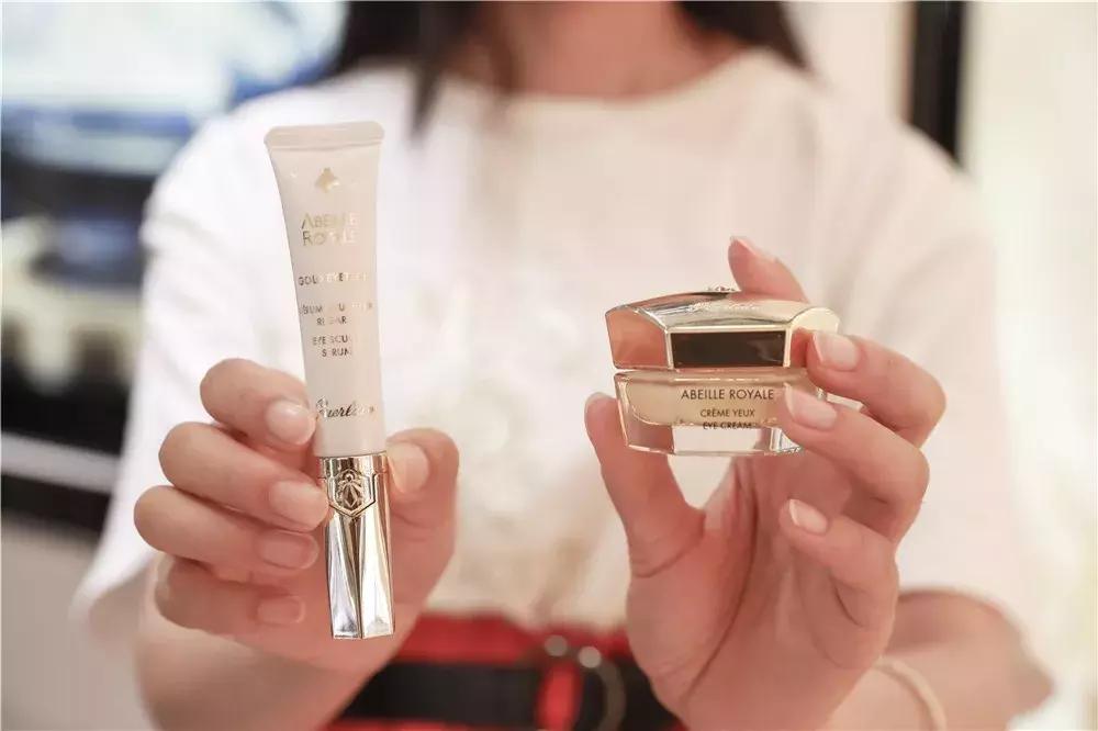 市中心这家高精尖卖场疯狂折扣！直降+团券，送的比买的多