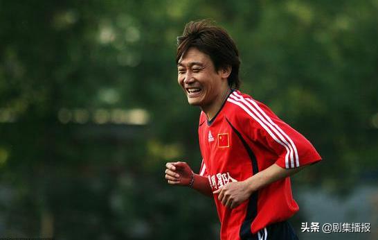 前国脚高峰因多次吸毒被警方处理,禁毒委辟谣高峰吸毒不是贩毒