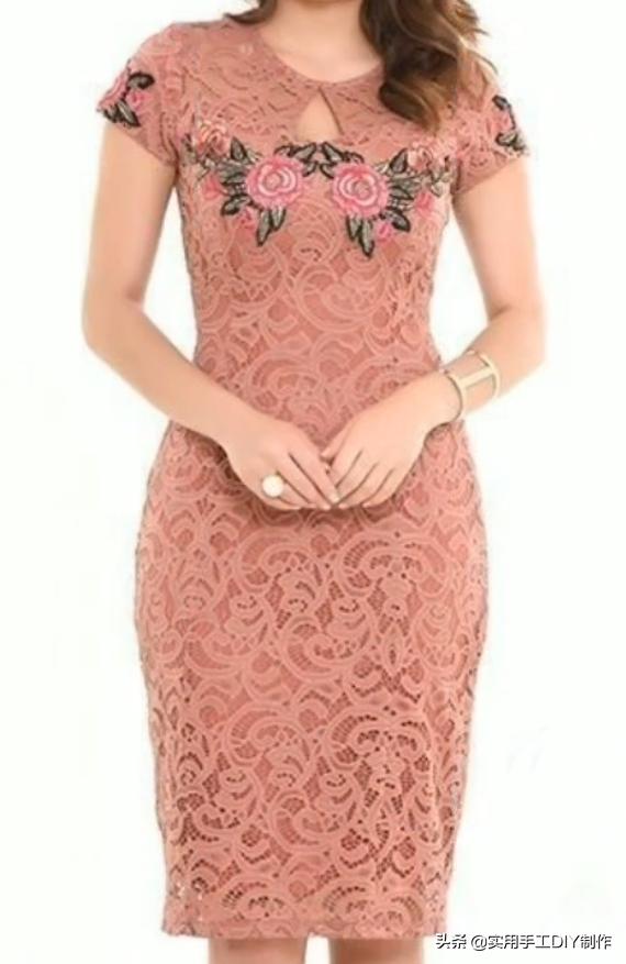 蕾丝镂空花连衣裙制作款式,钩花镂空蕾丝拼接连衣裙