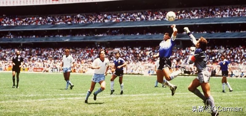 足球“上帝之手”：草根阶层公认史上第一球王，超脱体育政治领袖