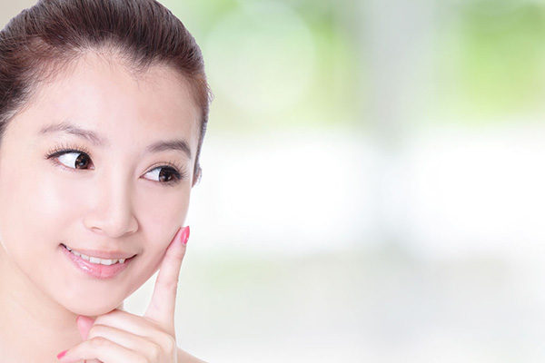 脸上过敏发红起皮干燥怎么补水,皮肤过敏干燥起皮怎么补水最快