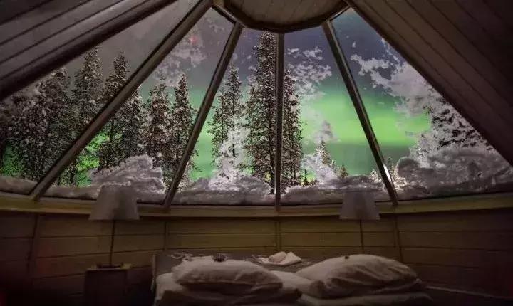 芬兰玻璃屋极光横屏,芬兰极光玻璃屋造价