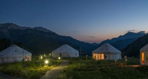 第一次去南疆旅游怎么玩,旅游去南疆好还是北疆好