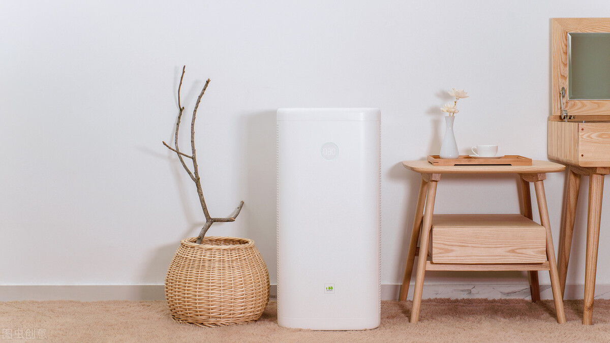 狗狗身上气味难闻怎么处理,狗狗到家吐黄水怎么办