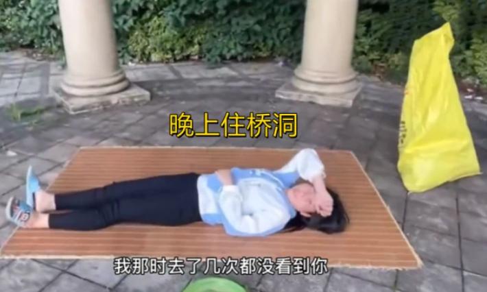 横店群演拜王宝强和赵丽颖,横店群演以王宝强激励自己