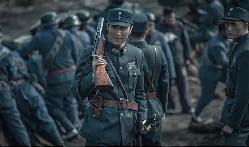 雷霆战将被人民日报点名是哪一集,解放军日报和人民日报评雷霆战将