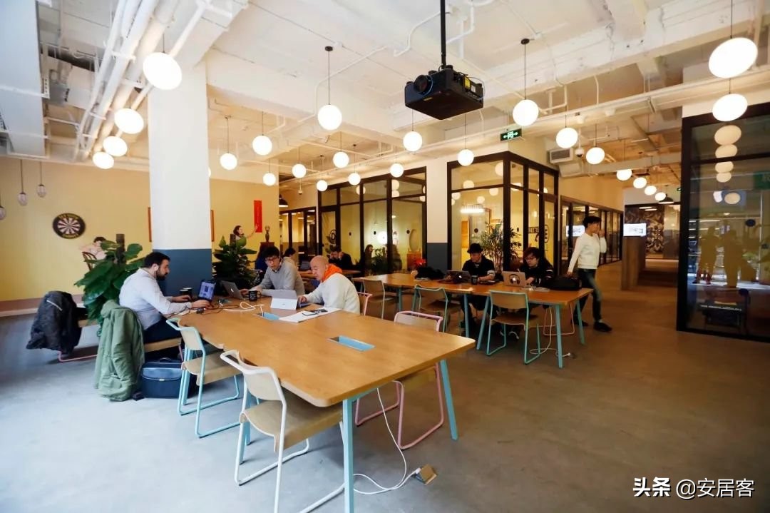 未来十年直播电商发展,万亿市场如何布局