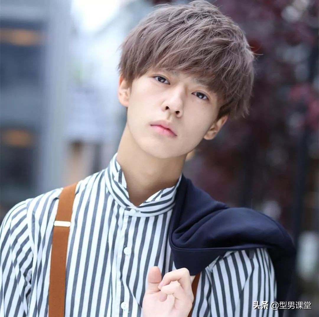 男生烫发三款建议,男生烫发的类型和效果