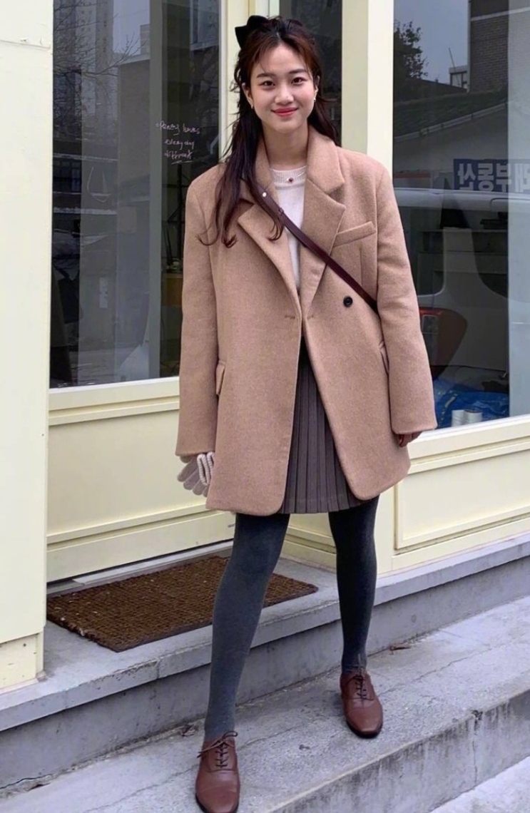 今年流行的时尚穿搭,今年流行的气质穿搭显年轻还不贵