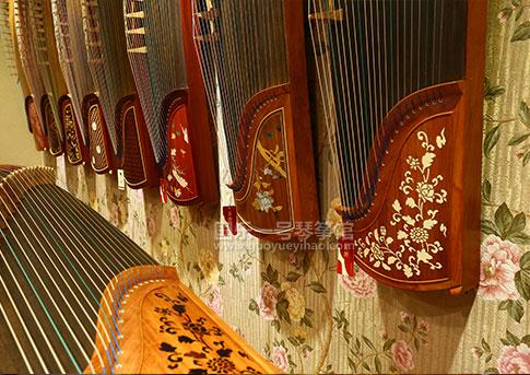 敦煌古筝型号在古筝的什么位置,敦煌古筝694系列型号及价格表