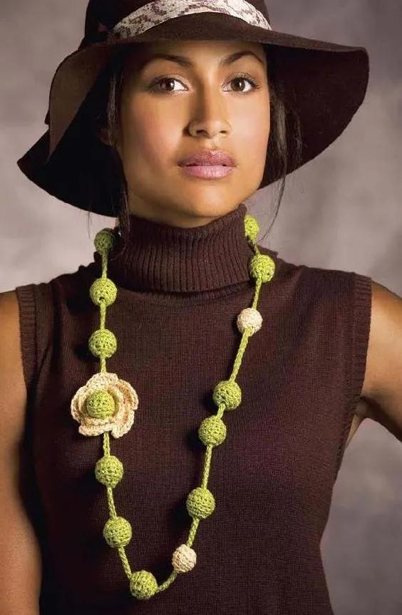 毛线钩织项链配饰教程,毛线钩织各种款式项链视频教程