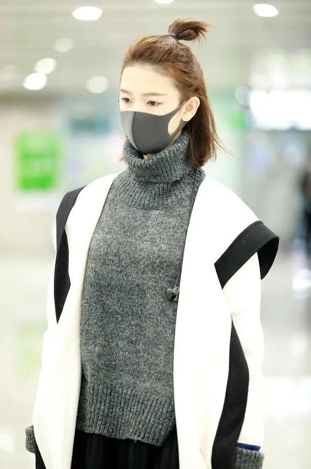 防疫造型大赛第二弹，杨幂热巴刘雯...戴口罩也挡不住的时髦感