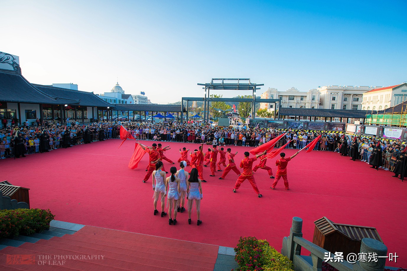 象山影视城景区人山人海,一起去看人山人海象山影视城