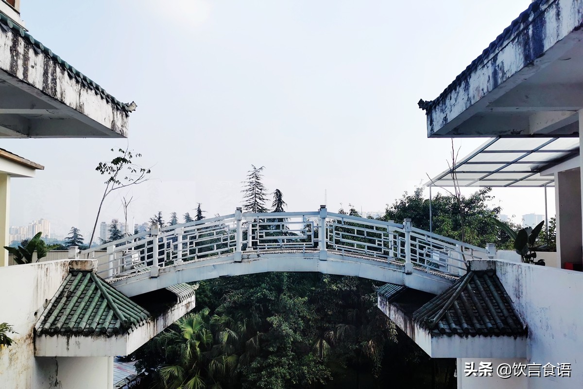 重庆平顶山徒步最佳路线,徒步爬平顶山尧山