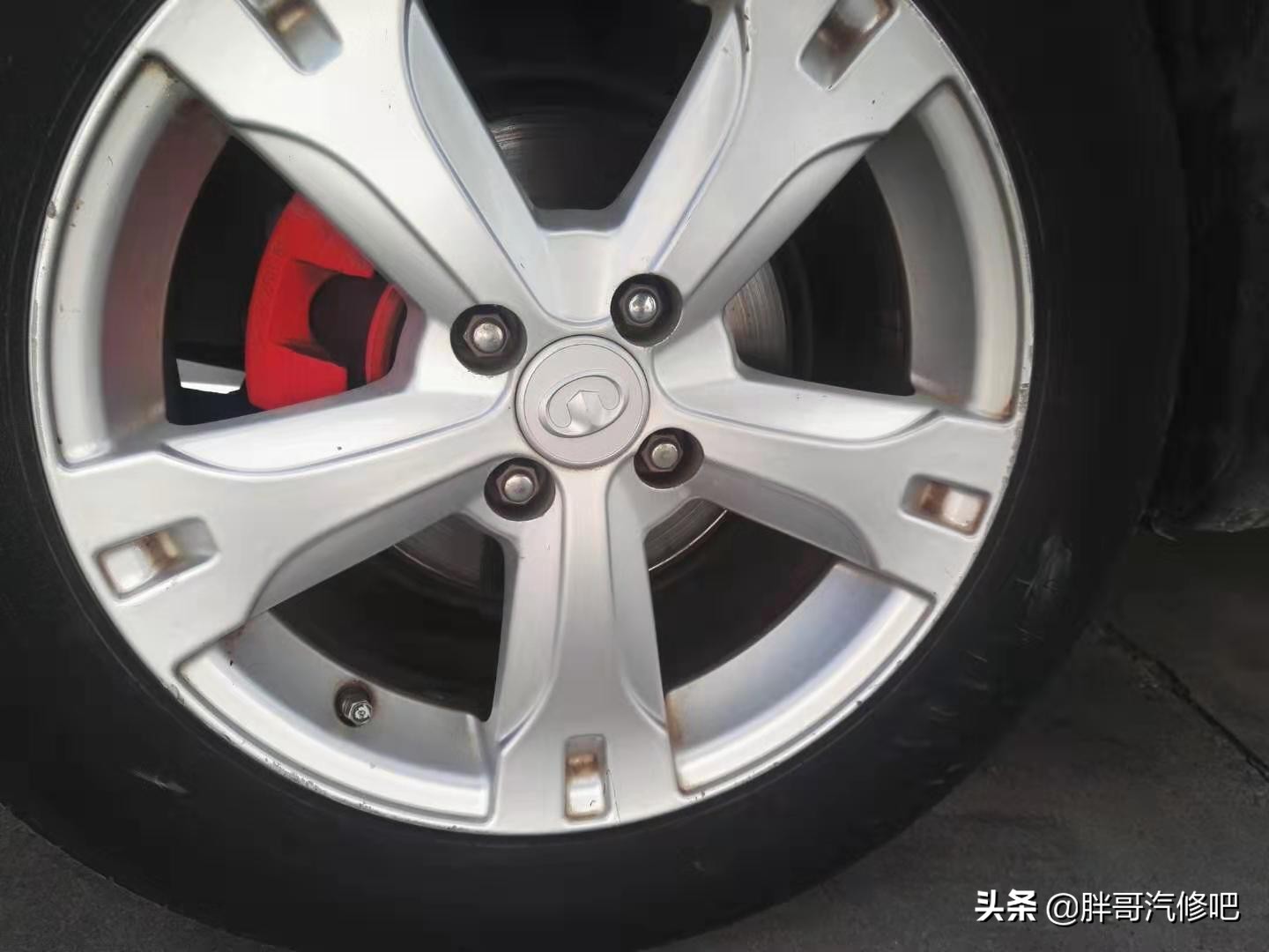 城市跨界运动小越野,马路牙子随便上,两万多元二手挂价