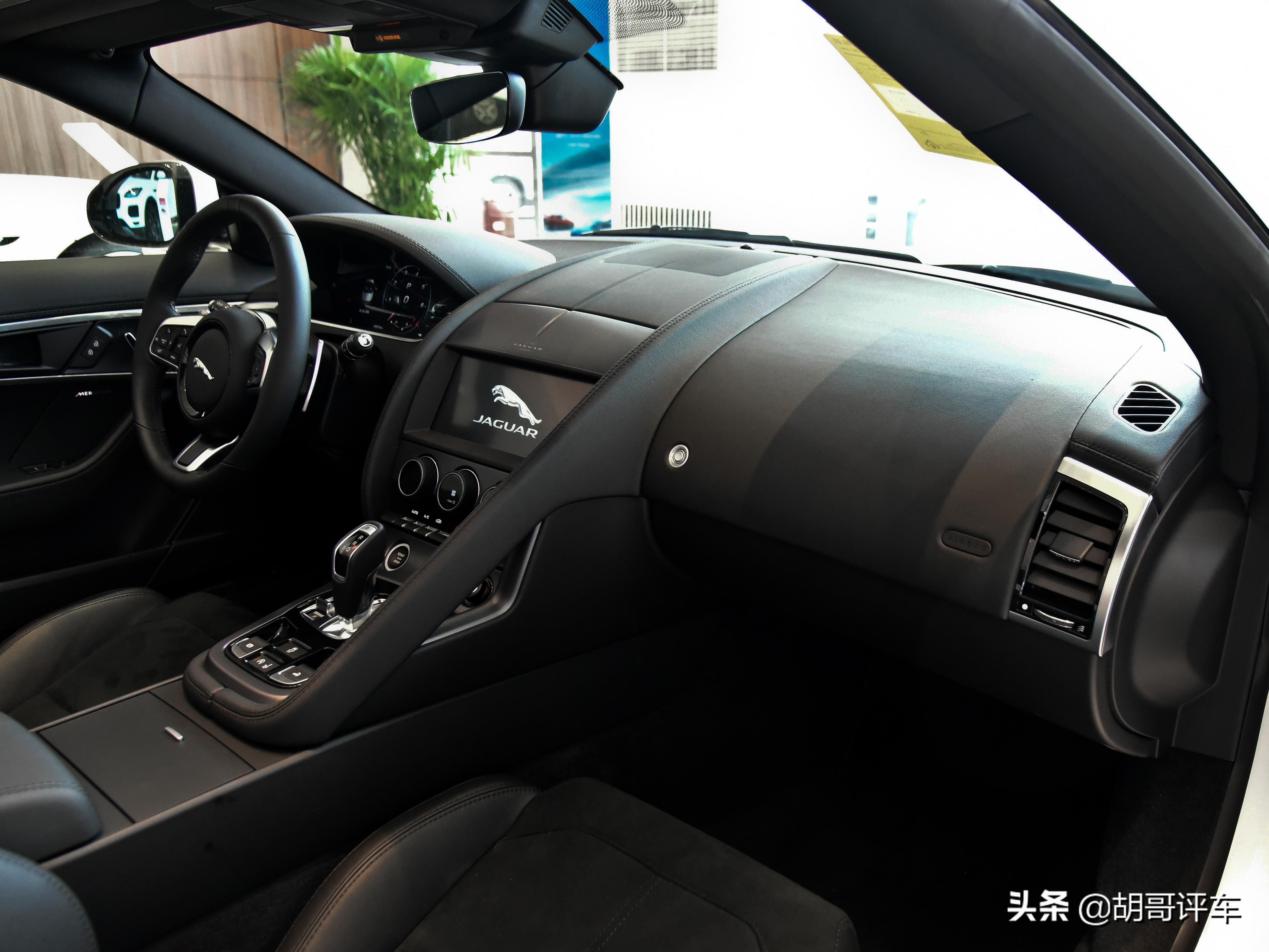 新款敞篷捷豹f-type,油耗低且拉风的车