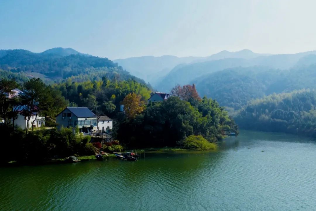 富春江畔旅行,富春江畔美景