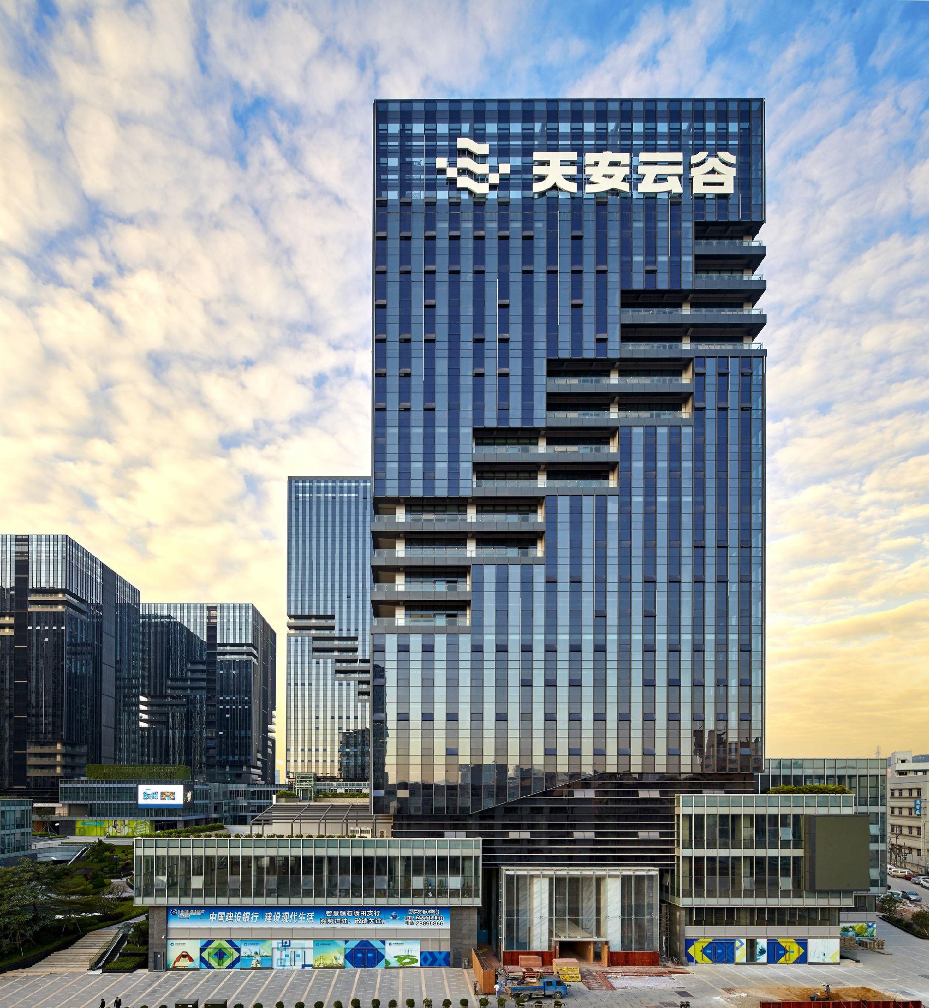 投资100亿元打造生产基地,投资8000多亿的芯片生产基地