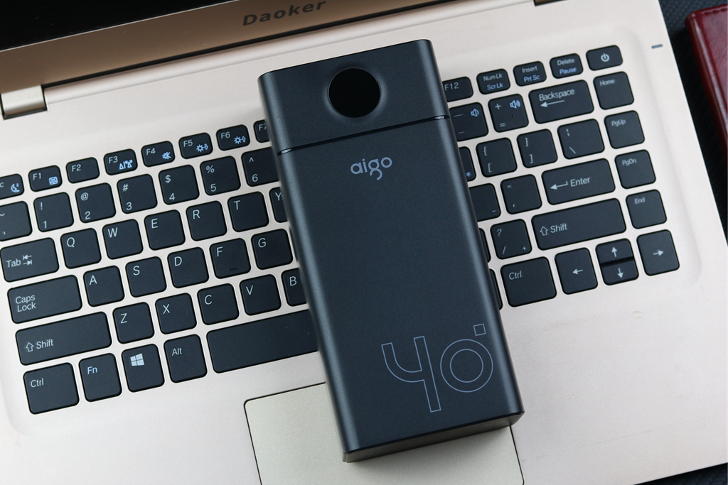 aigo充电宝10400毫安使用说明,AIGO聚合物充电宝怎么样