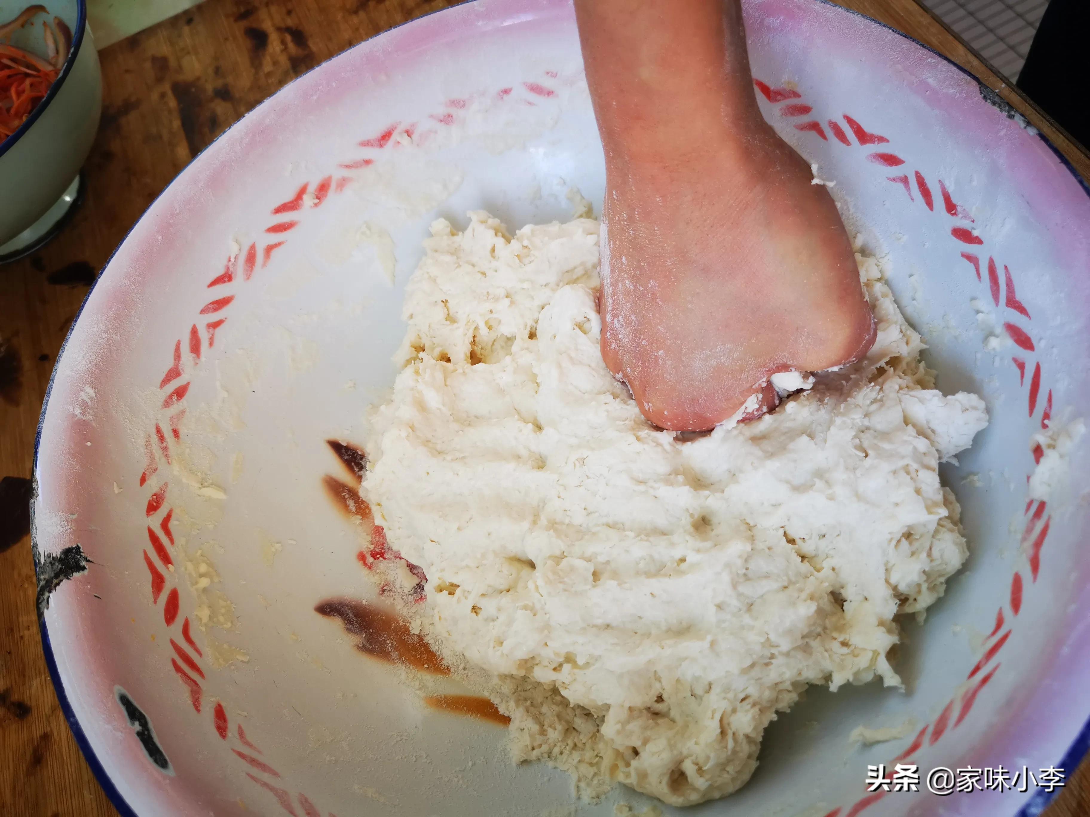 和面不粘手的方法和技巧,手和面如何和才筋道