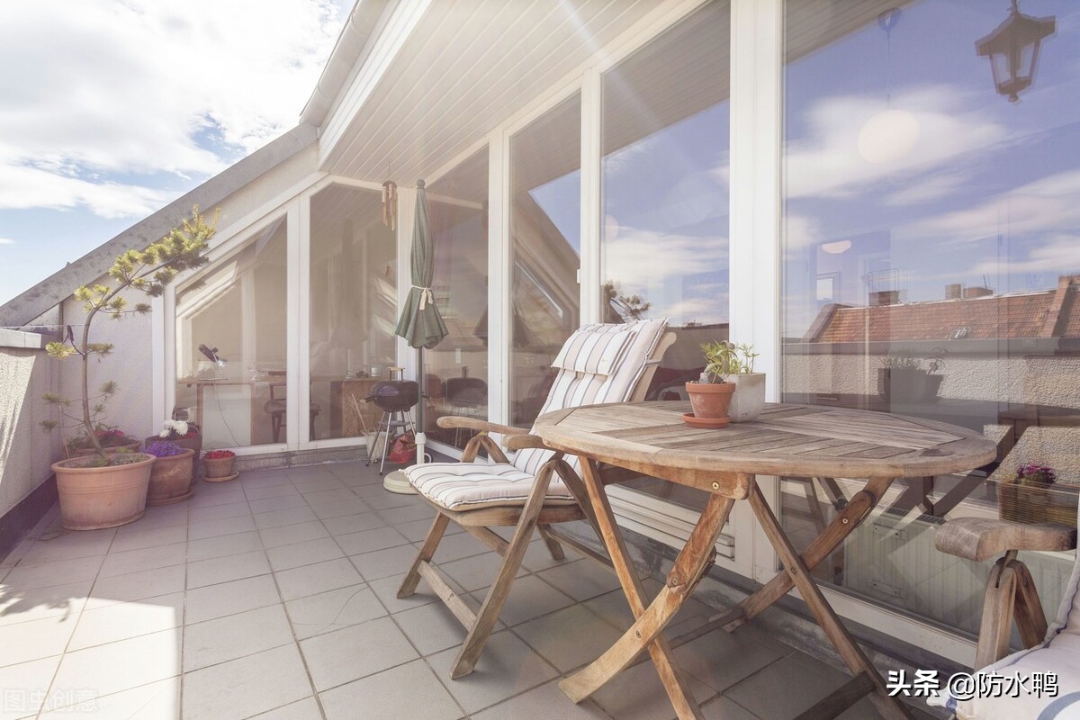 阳台渗漏水常用的补漏方法，你知道吗？防水鸭这就告诉你