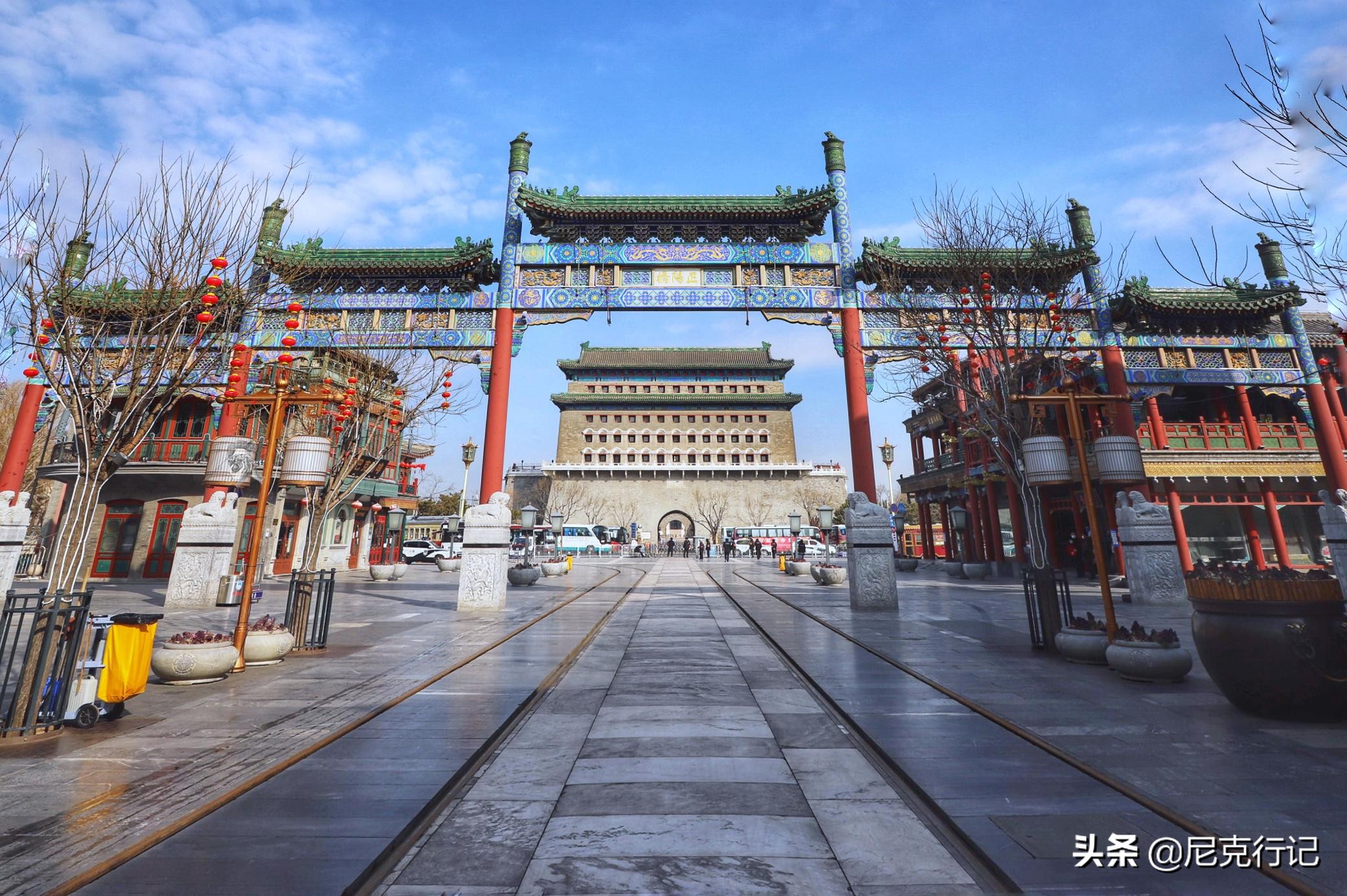 北京街头静悄悄,北京夜晚街道上空无一人