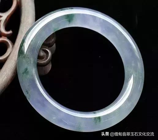 怎么辨别翡翠手镯好坏图解,翡翠手镯好坏最简单方法