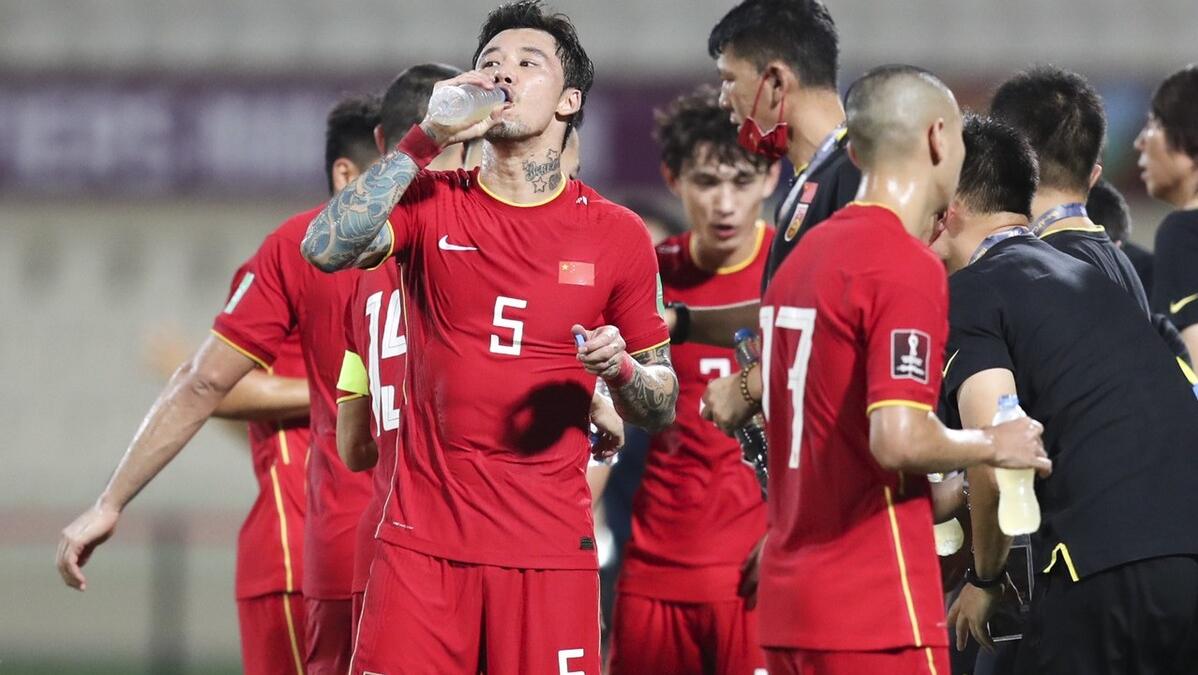 逆天改命战胜勇士,国足最新消息0-5惜败越南球员