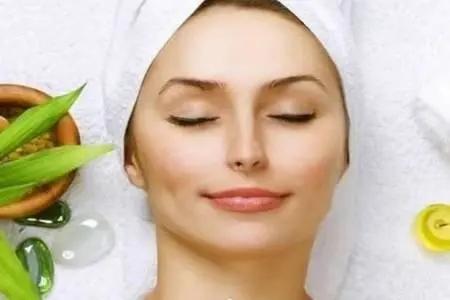 油性皮肤怎么改善女生,油性皮肤怎么去油小妙招