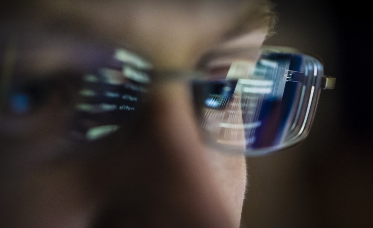 程序员敲代码真实描述走捷径,程序员10万行代码