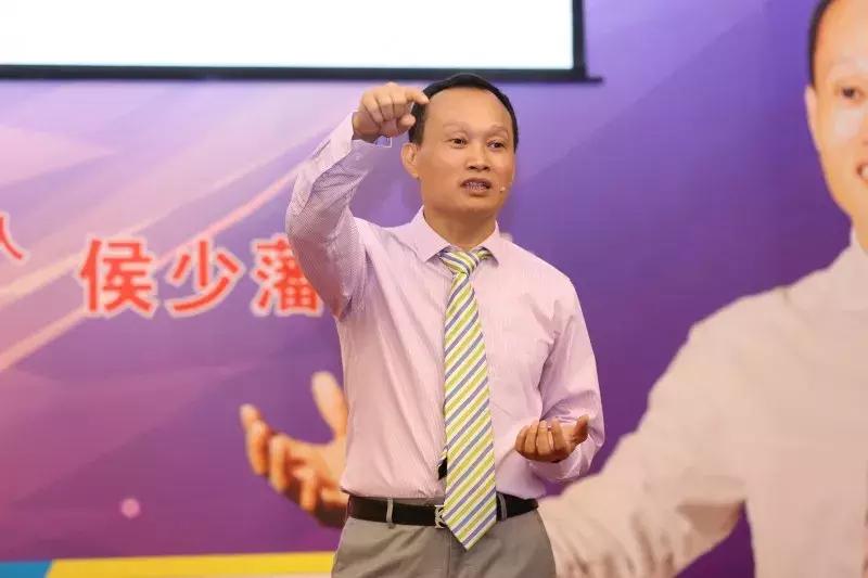 第九届“心感力量”演讲班成功举办