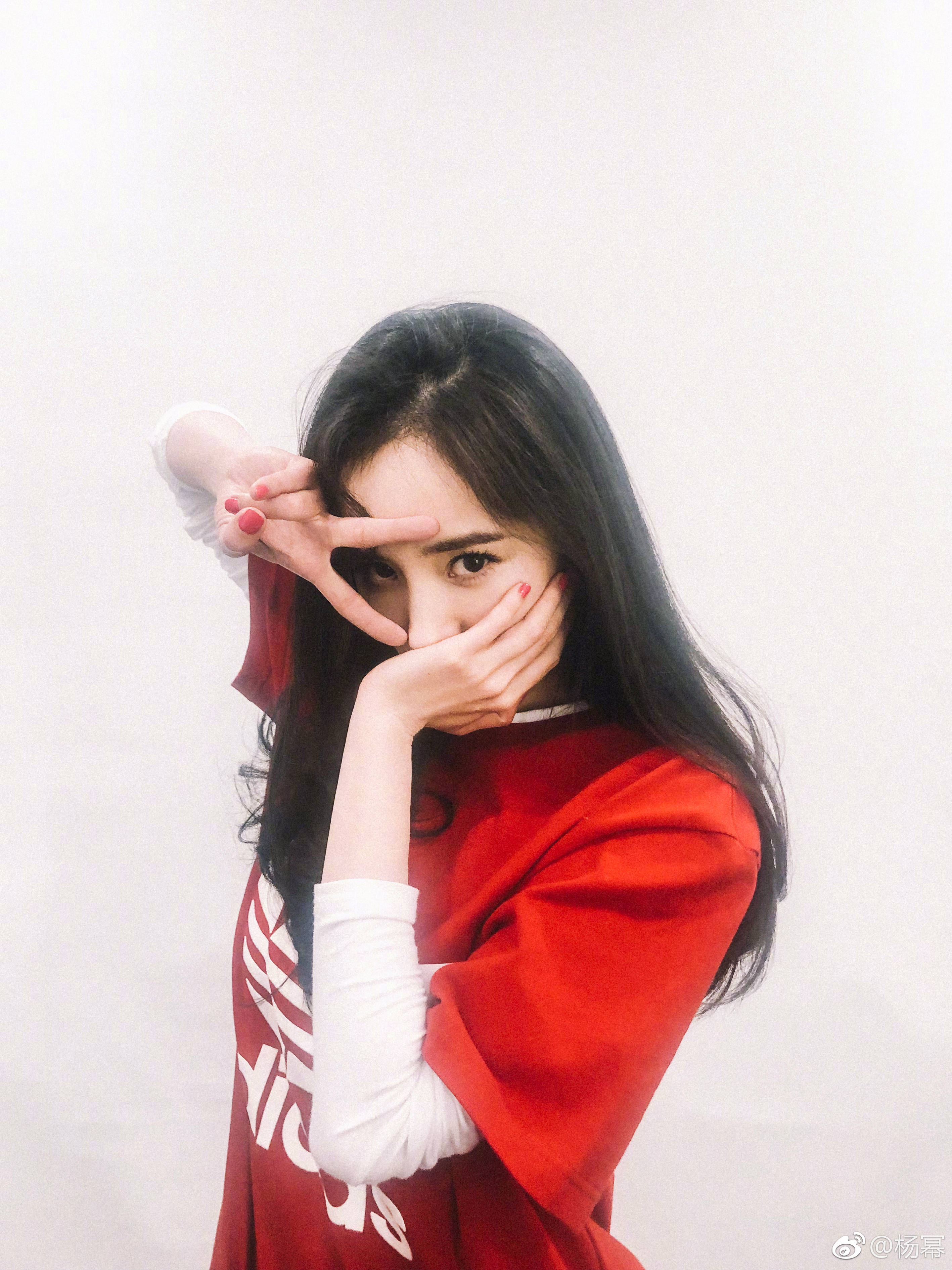 阿迪达斯，还是杨幂穿着最好看