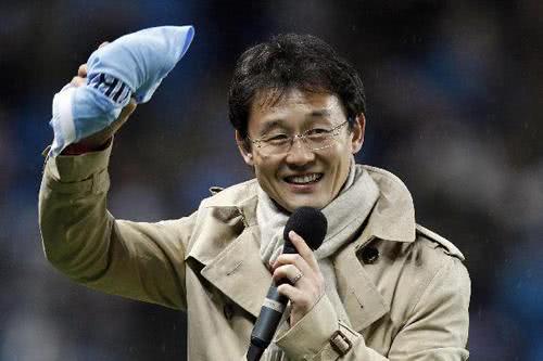 外国人评价孙继海和孙兴慜,亚洲之光韩国球星孙兴慜再创历史